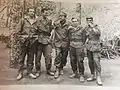 Primera compañía del 2.º batallón, base del Este, alrededor de 1957-1958, Tahar Zbiri, Mohamed Chebila, Aek Laribi, Djelloul Khatib y Said l'Indochine.