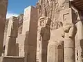 Capilla de Hathor, con pilares hathóricos.