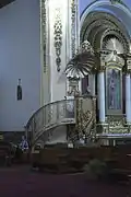 El púlpito.