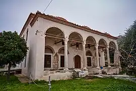 Vista del pórtico después de la restauración.