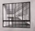 Vista de la escalera Galmanini para el Centro del Mobile, Lissone, Italia (1955)