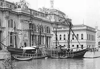 Réplicas de la Niña y la Pinta, en la Exposición Mundial Colombina de Chicago, construidas en 1892.