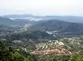 Vista de Tkibuli desde el norte