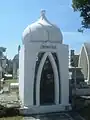Tumba con motivos árabes.