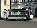 Un autobús turístico.