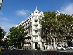 Tres edificios de viviendas para los hermanos Perlado Parra