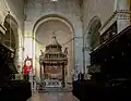 Ciborio sobre el altar mayor