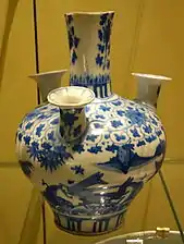 Florero iraní (Kirman,  c. 1670). Museo Real de Ontario.