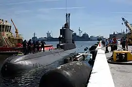 Submarino ARC Pijao (SO-28) atracando en el muelle de la estación naval Mayport, Florida en 2005