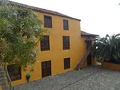 Un lateral de La Gran Casona de La Rambla de Castro.