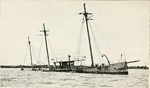 Restos del Don Antonio de Ulloa tras la batalla de Cavite en 1898.