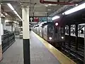 Tren  modelo R142