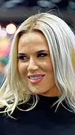 Lana, manager de lucha libre nacida un 24 de marzo.