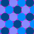 Una de las 8 teselaciones semi-regulares (ignorando colores: p6m)
