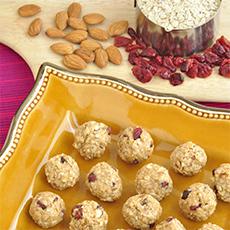 Bolitas de avena con arándanos rojos