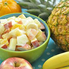 Ensalada de fruta cremosa