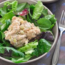 Mezcla de ensalada de salmón