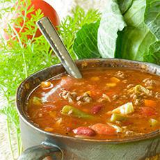 Sopa de verduras con carne de res