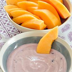 Salsa de yogur con frutas